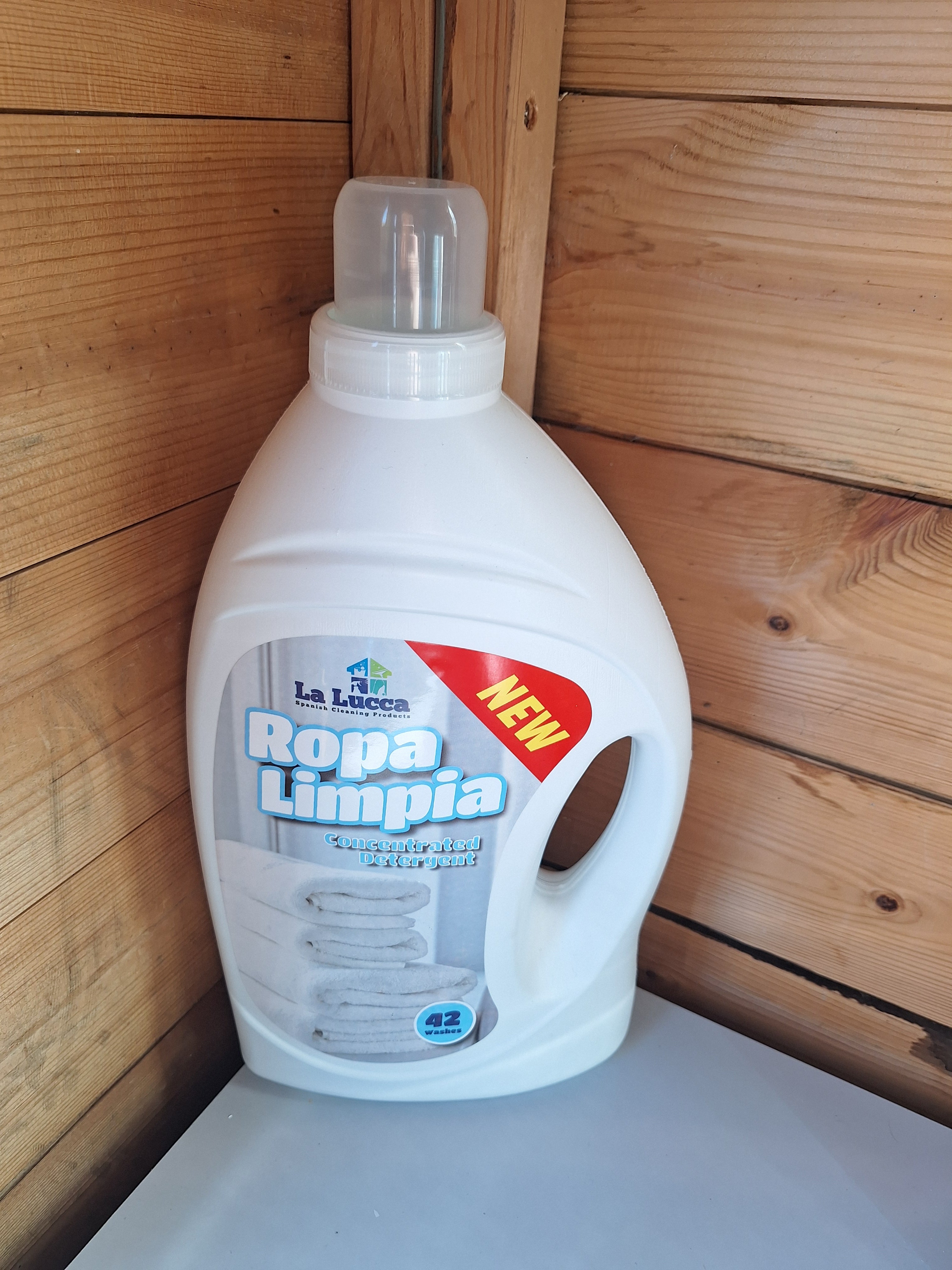La Lucca Ropa Limpa Laundry Detergent